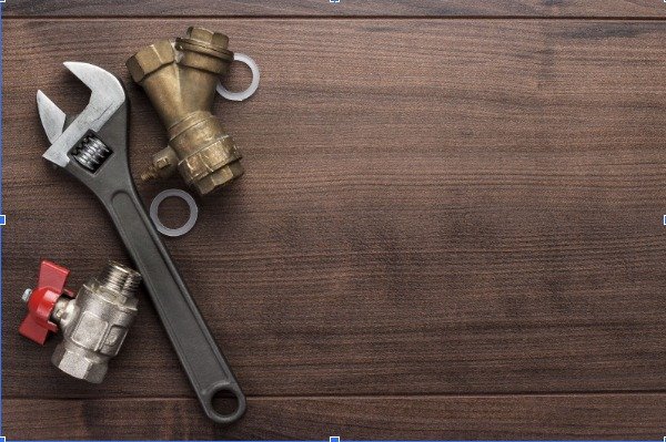 What Pipes to Use for Plumbing a Water Pressure Booster